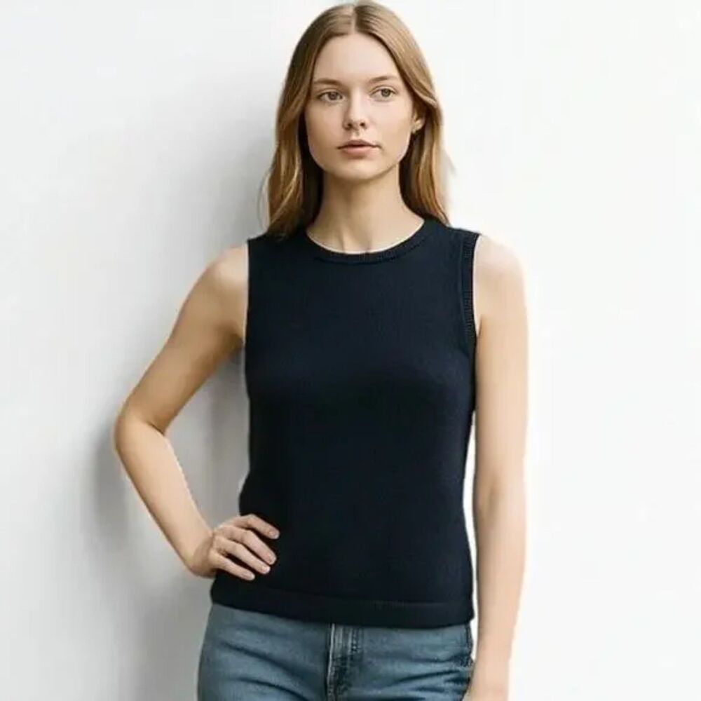 J. Crew Women’s Minimalist Sleeveless Sweater • Rolled Neck Heritage Knit Size S